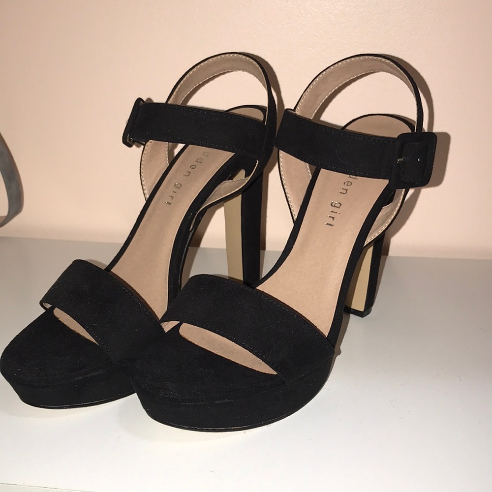Black heels